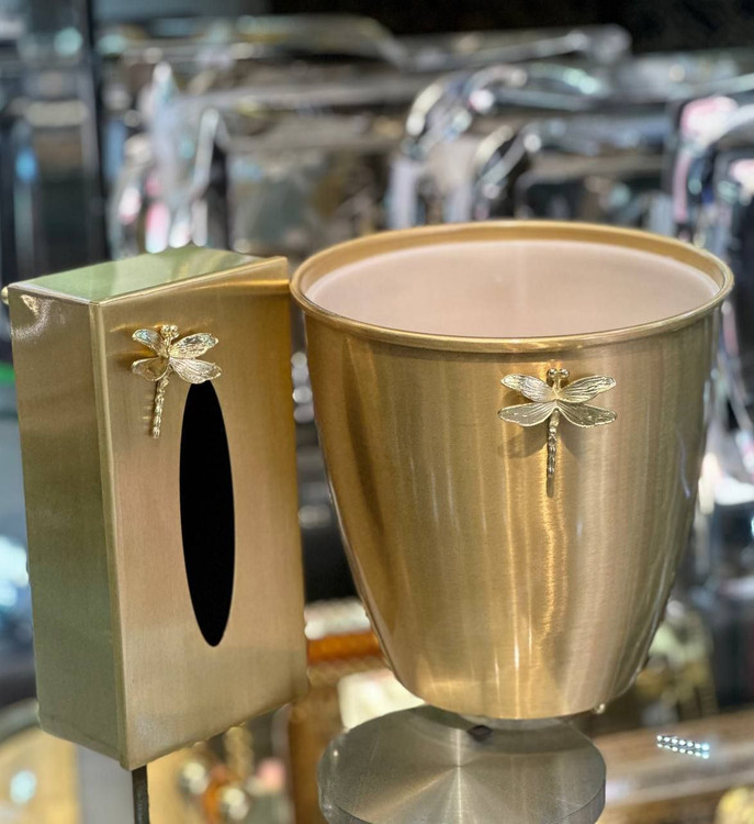 سطل و دستمال