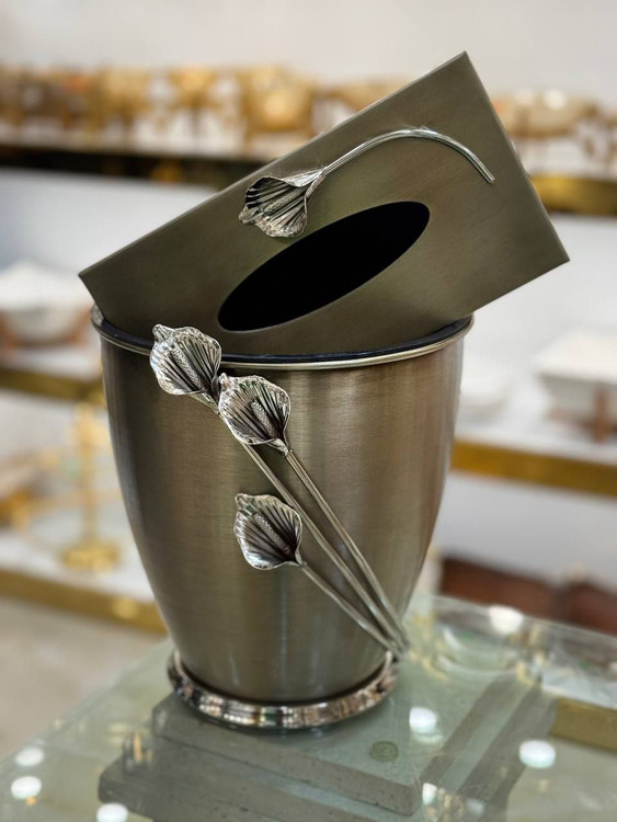 سطل و دستمال