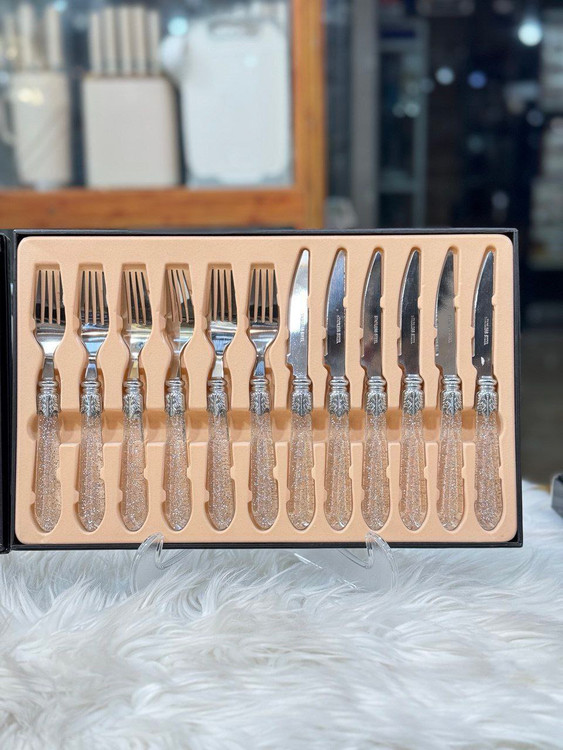 کارد و چنگال