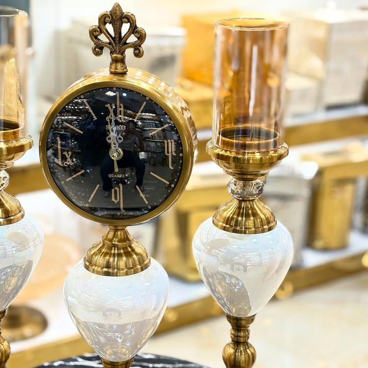 شمعدان و ساعت