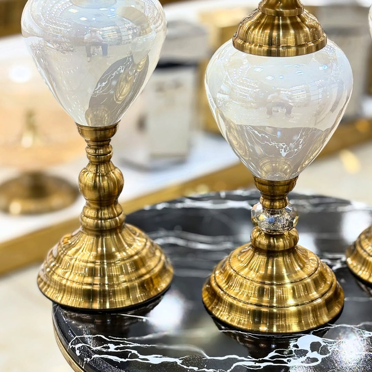 شمعدان و ساعت