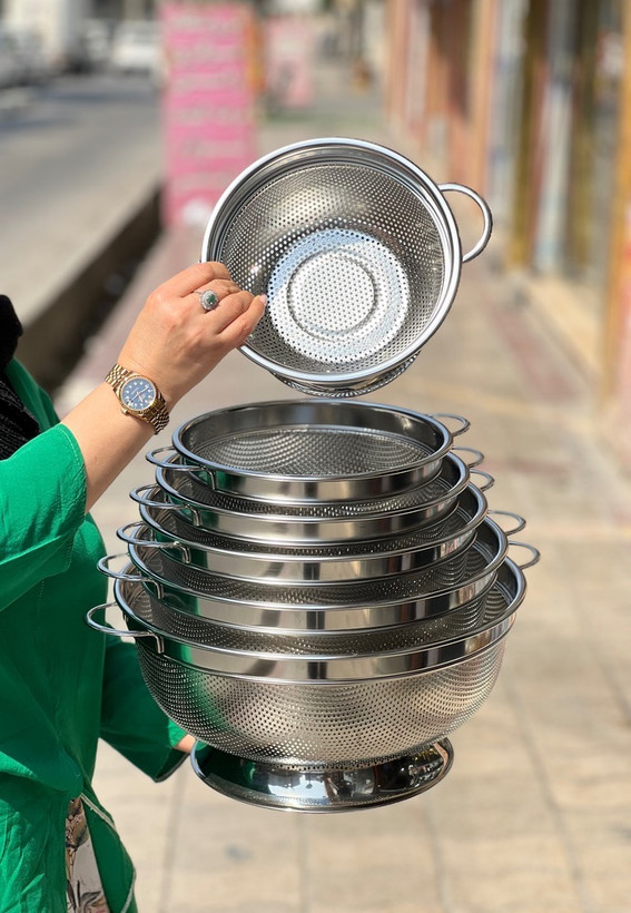 آبکش پایه دار
