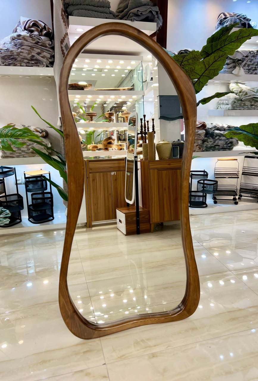 آینه قدی