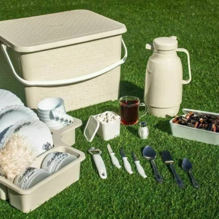 سرویس مسافرتی ۷۰ پارچه در چهاررنگ